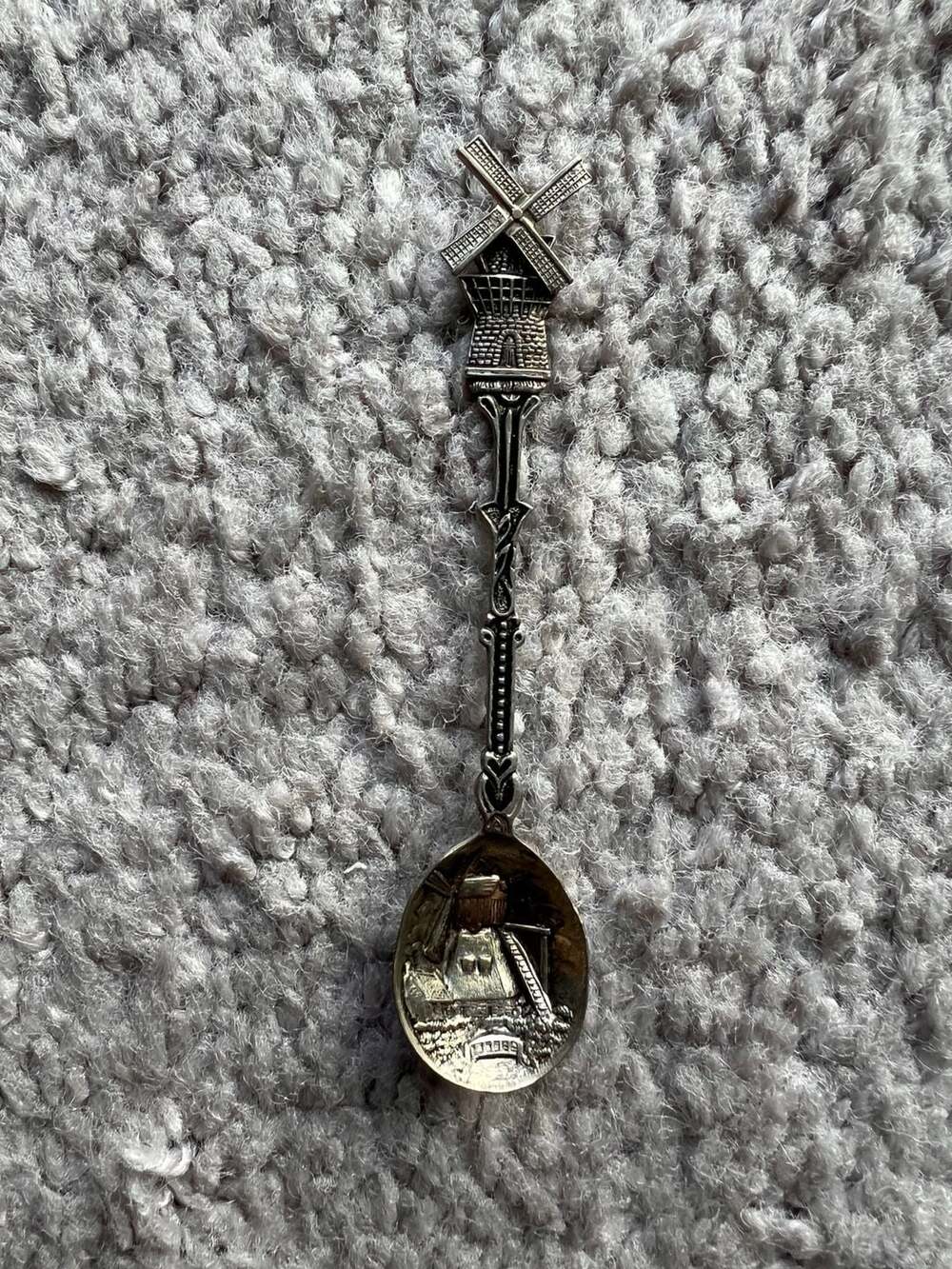 3.5 in Vintage Lelecta Holland Souvenir Spoon with Rotating Windmill Handle
